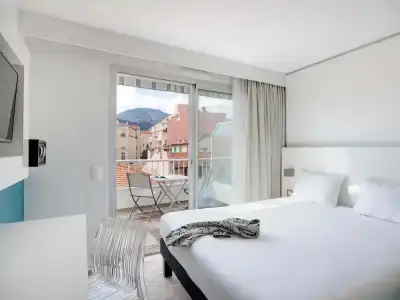 ibis Styles Menton Centre - 96