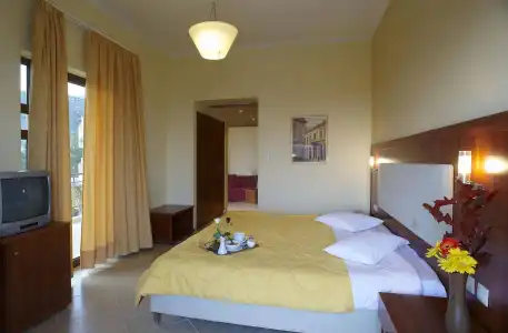 Parnis Palace Suites - 1