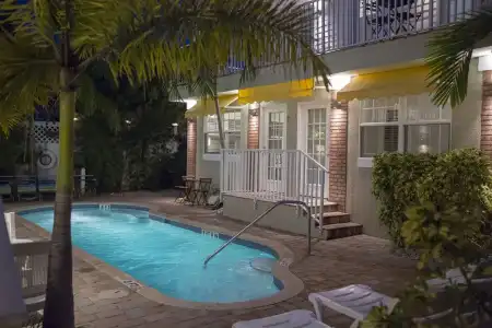 Coconut Inn - 14