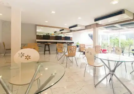 Nantra Ploenchit - 22