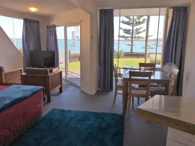 Bucklands Beach Waterfront Motel - 56