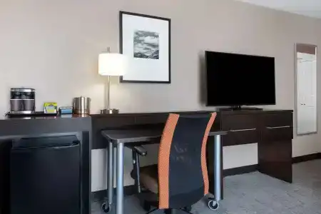 DoubleTree by Hilton Denver Cherry Creek - 72