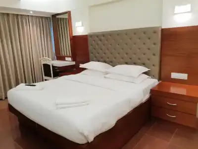 Milan International - 100