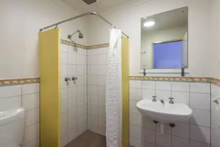YHA Adelaide Central - 8