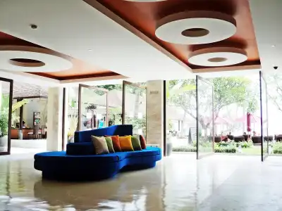 Iyara Beach & Plaza - 1