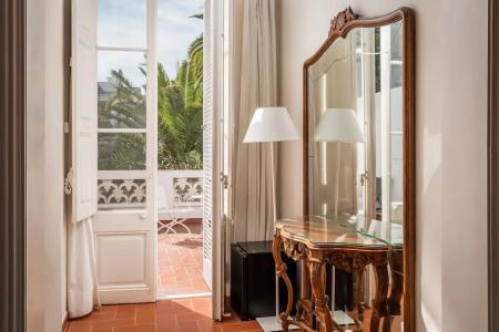 Medium Romantic - 89