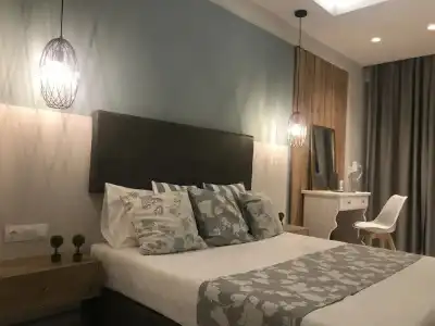 George Apartments - 2