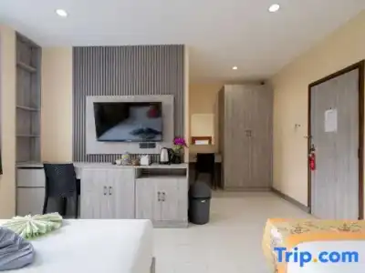 Square One Patong - 155