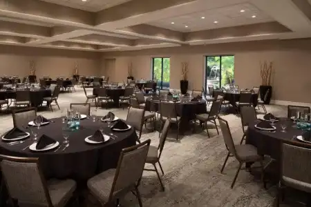 Courtyard by Marriott Bradenton Sarasota Riverfront - 24