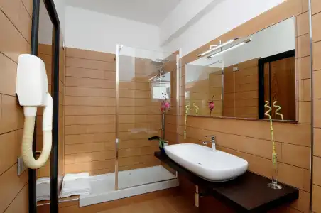 E H Suites Rome Airport - 12