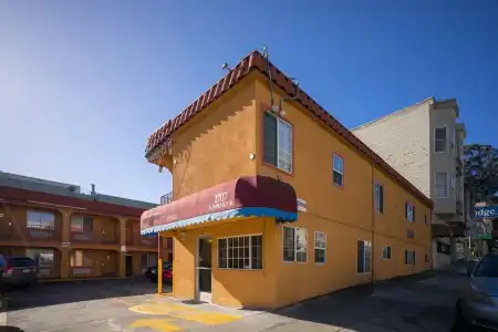 Inn at Golden Gate - 0