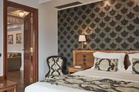 AVA & Suites - 52