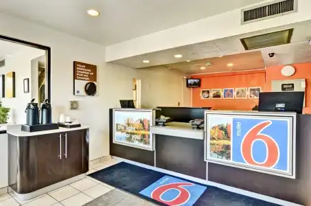 Motel 6 Pittsburgh, PA - Crafton - 1