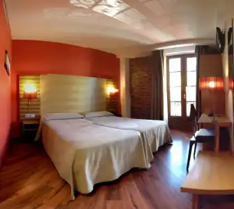 SPA QH Centro Leon - 1