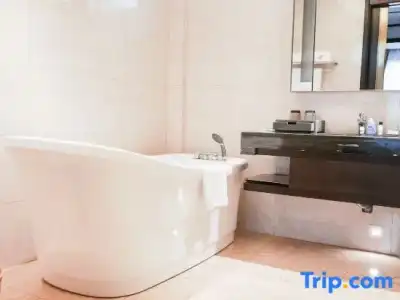 Absolute Twin Sands Resort & Spa - 128