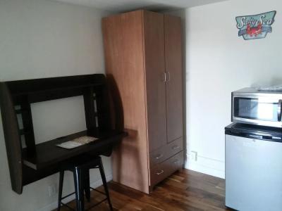 Desert Hills Motel - 20