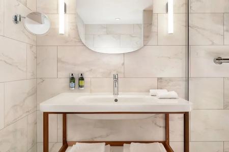 Le Meridien - 28