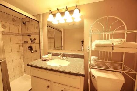 Sandals Inn - 9