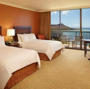 Hilton Hawaiian Village Waikiki Beach Resort - 38