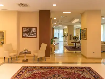 Vittoria Resort Pool & Spa - 13