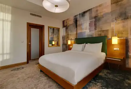 DoubleTree by Hilton Van - 5