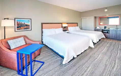 Hampton Inn by Hilton Ottawa - 5