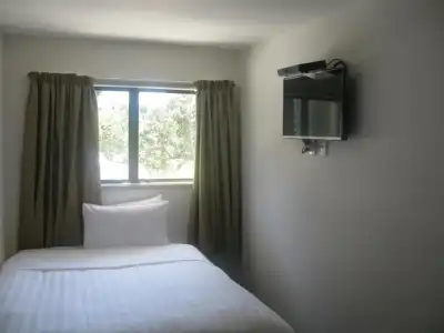 Greenlane Motel - 18