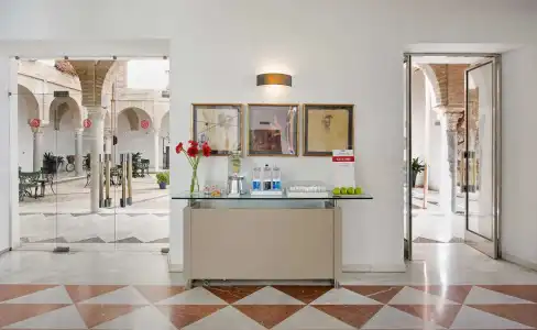 NH Collection Palacio de Córdoba - 1