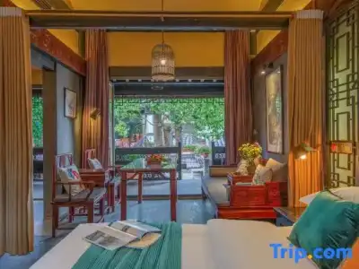 Lijiang Ten Courtyard Inn - 16