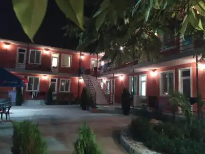 Pavillion Guest House - 18