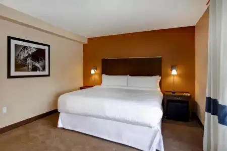 Four Points By Sheraton Peoria - 85