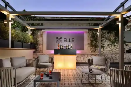 Le Boutique - 15
