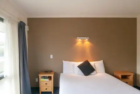 Stadium Motel - 93