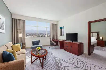 DoubleTree by Hilton - 3