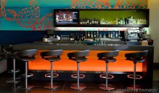 SIRTAJ - Beverly Hills - 31