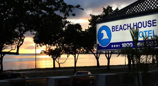 Beach House Motel - 0