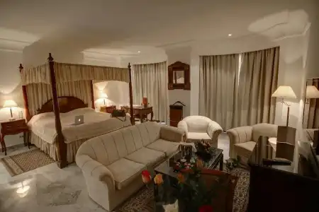 Hôtel La Maison Blanche - 31