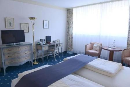Sure by Best Western Rhoen Garden - 88