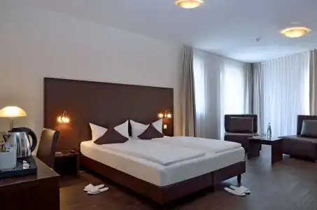 Premier Inn Berlin City Spittelmarkt - 33