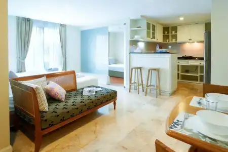 Sabai Sathorn - 138