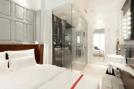 Ruby Louise Frankfurt by IHG - 49
