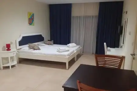 Royal Blue Paphos - 2