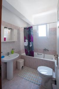S&C Kosmos Beach Resort - 81