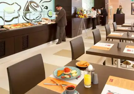 ibis Amman - 9