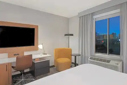 DoubleTree by Hilton Las Vegas East Flamingo - 32