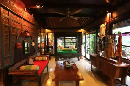 Lodtunduh Sari - 66