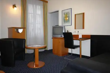 SUITE 900m ZUR OPER - 56