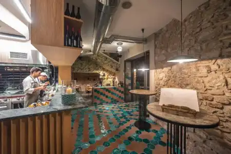 Medousa Suites - 15