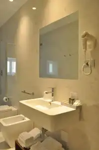 HNN Luxury Suites - 7