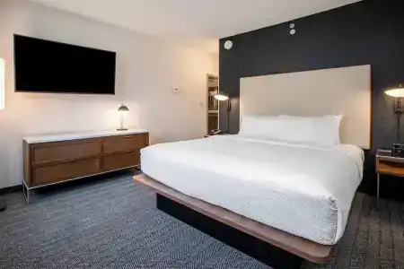 Courtyard by Marriott Orlando Altamonte Springs/Maitland - 17